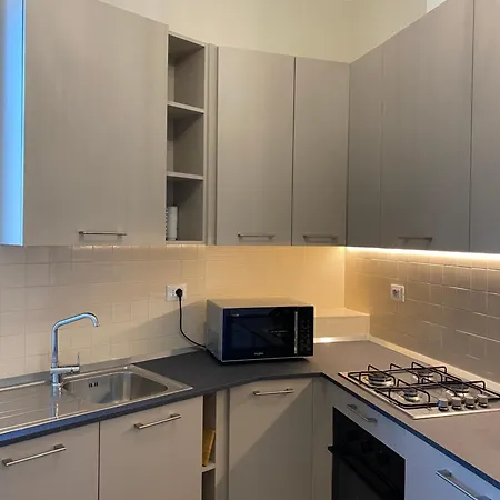 Golden Round Palace Apartment *